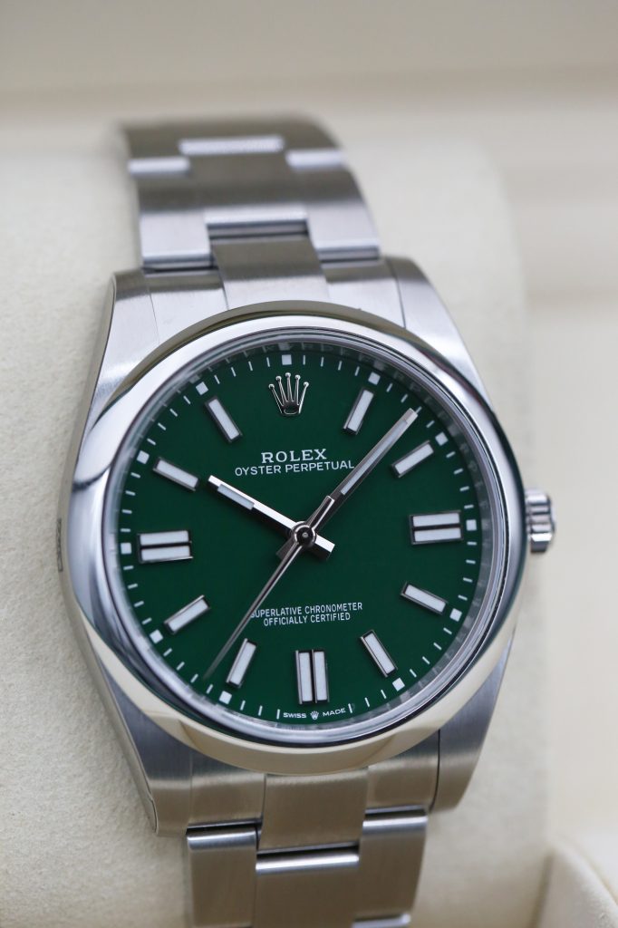 Rolex 124300 Green OYSTER PERPETUAL 41mm 2021