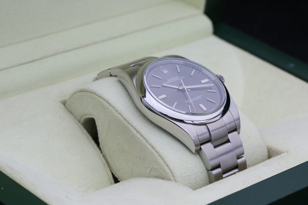 Rolex 114300 Rhodium OYSTER PERPETUAL 39mm 2018