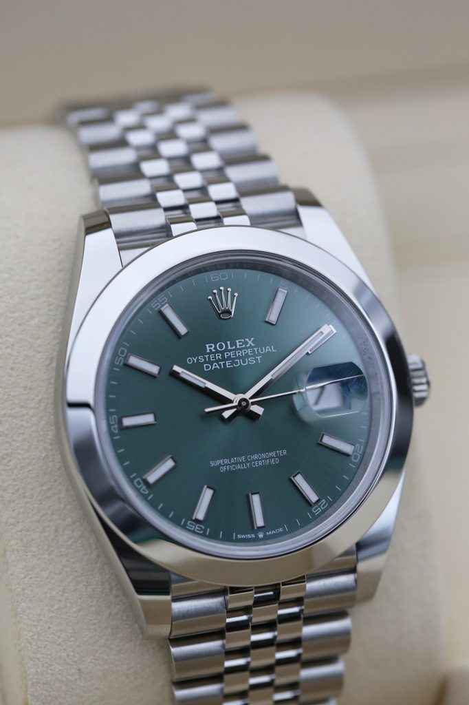 Rolex 126300 Green DATEJUST 41mm 2024