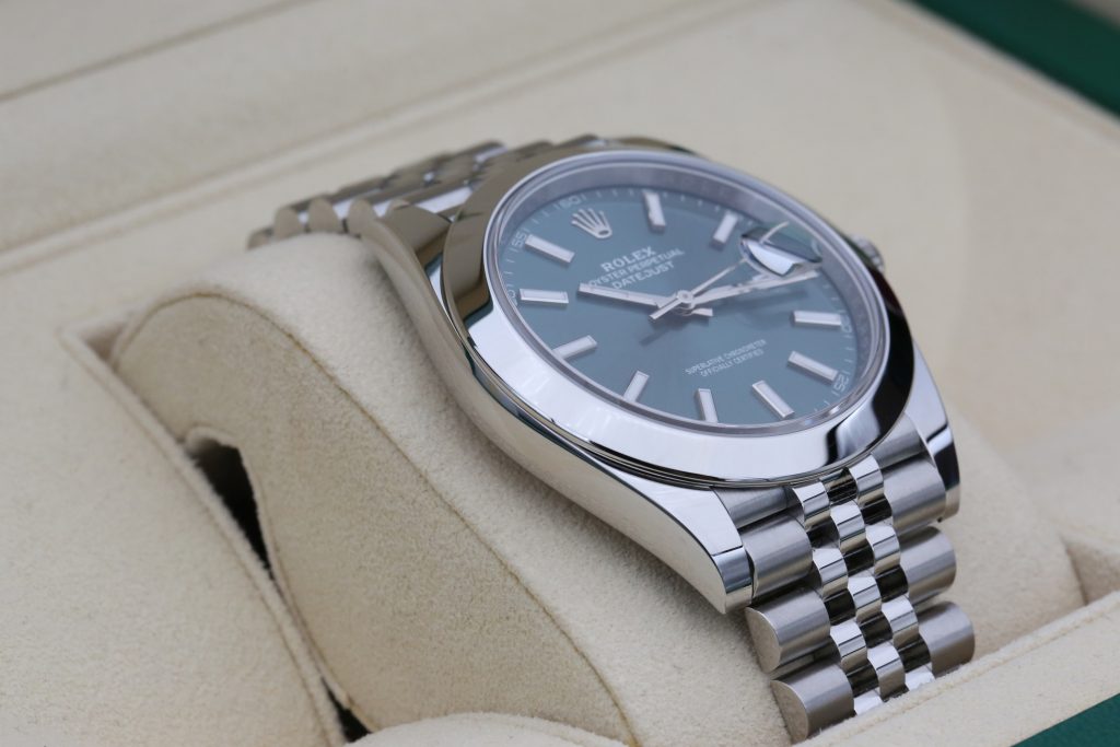 Rolex 126300 Green DATEJUST 41mm 2024