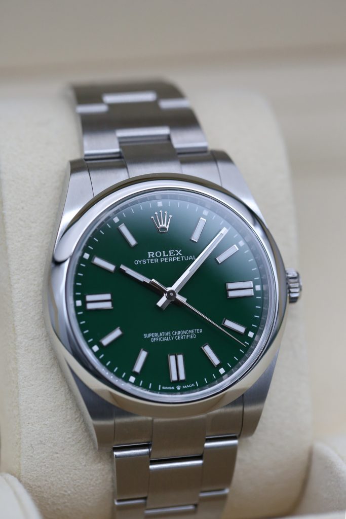 Rolex 124300 Green OYSTER PERPETUAL 41mm 2024