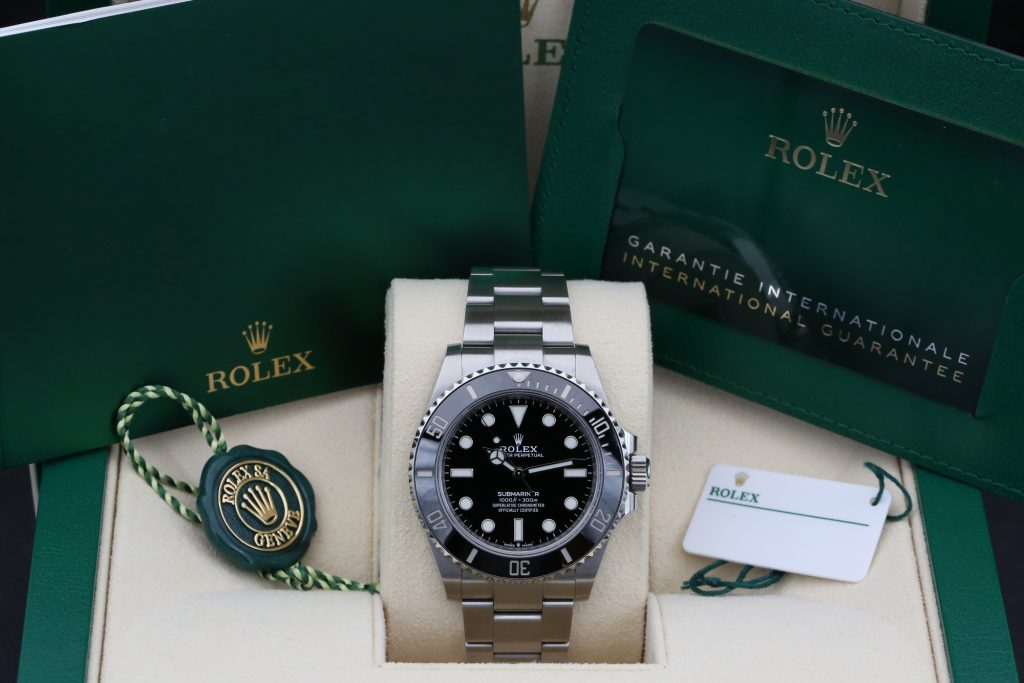 Rolex 124060 Black SUBMARINER 41mm 2024