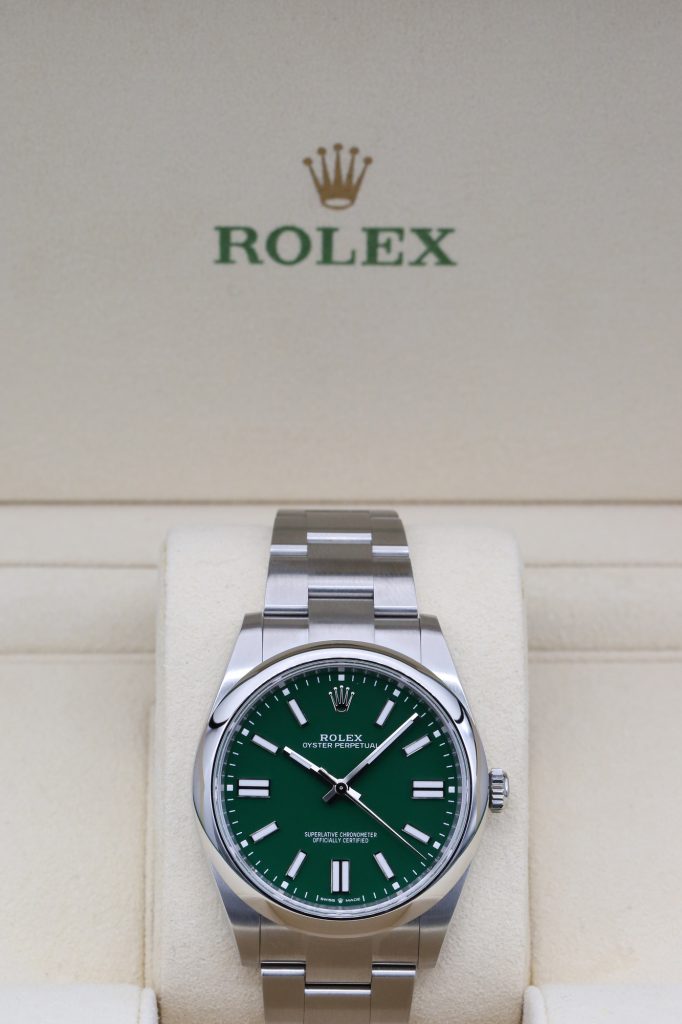 Rolex 124300 Green OYSTER PERPETUAL 41mm 2024