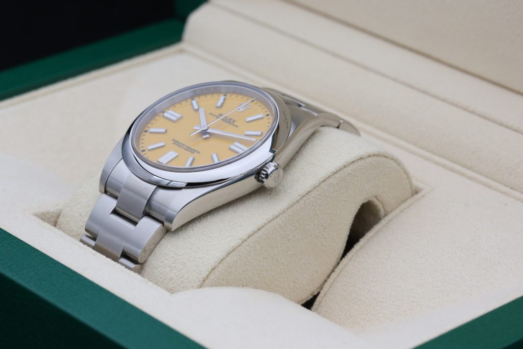 Rolex 124300 Yellow OYSTER PERPETUAL 41mm 2020