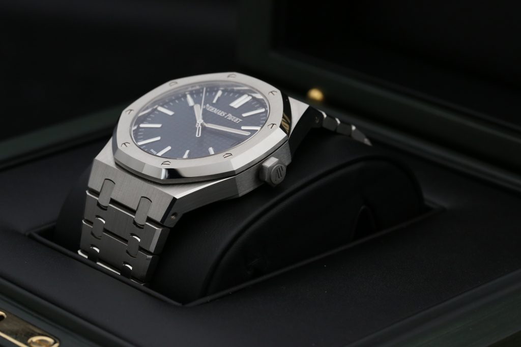 Audemars Piguet 15510ST.OO.1320ST.01 Blue ROYAL OAK  41mm 2022 50TH Anniversary