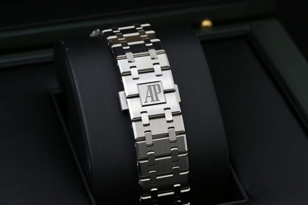 Audemars Piguet 15510ST.OO.1320ST.01 Blue ROYAL OAK  41mm 2022 50TH Anniversary