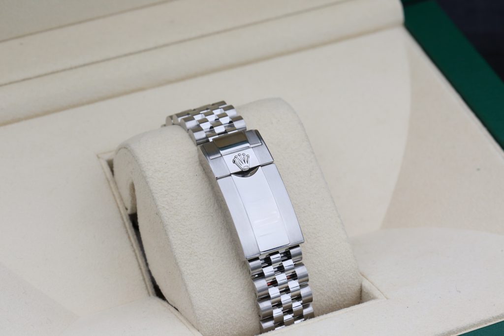 Rolex 126710GRNR Black GMT MASTER II 40mm 2024 Bruce Wayne