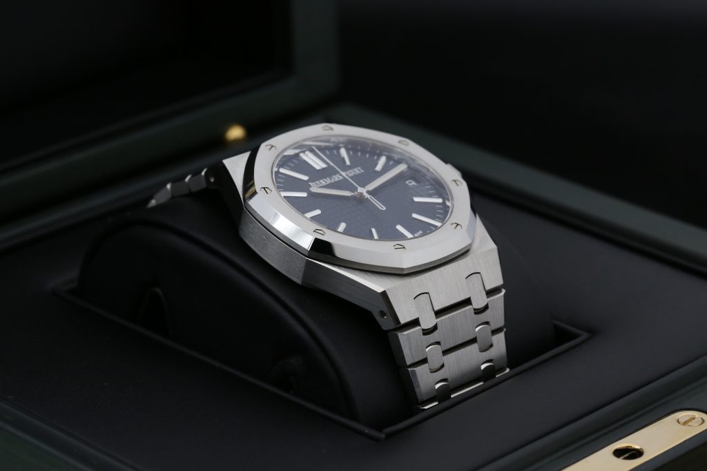 Audemars Piguet 15510ST.OO.1320ST.01 Blue ROYAL OAK  41mm 2022 50TH Anniversary