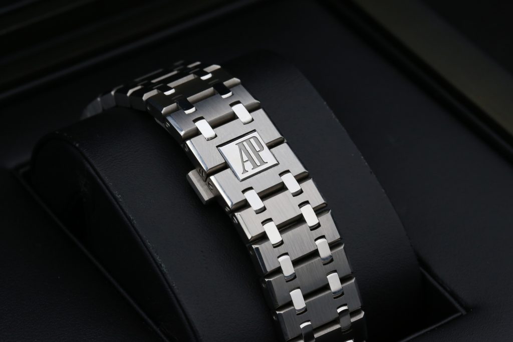 Audemars Piguet 26331IP.OO.1220IP.01 Grey Grande Tapisserie ROYAL OAK 41mm 2021