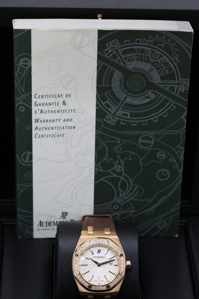 Audemars Piguet 67601OR.ZZ.D080CA.01 White LADIES ROYAL OAK 33mm 2010