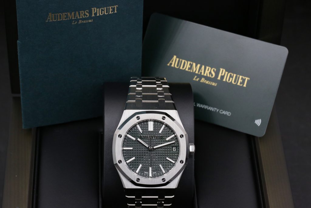 Audemars Piguet 15510ST Green ROYAL OAK 41mm 2024