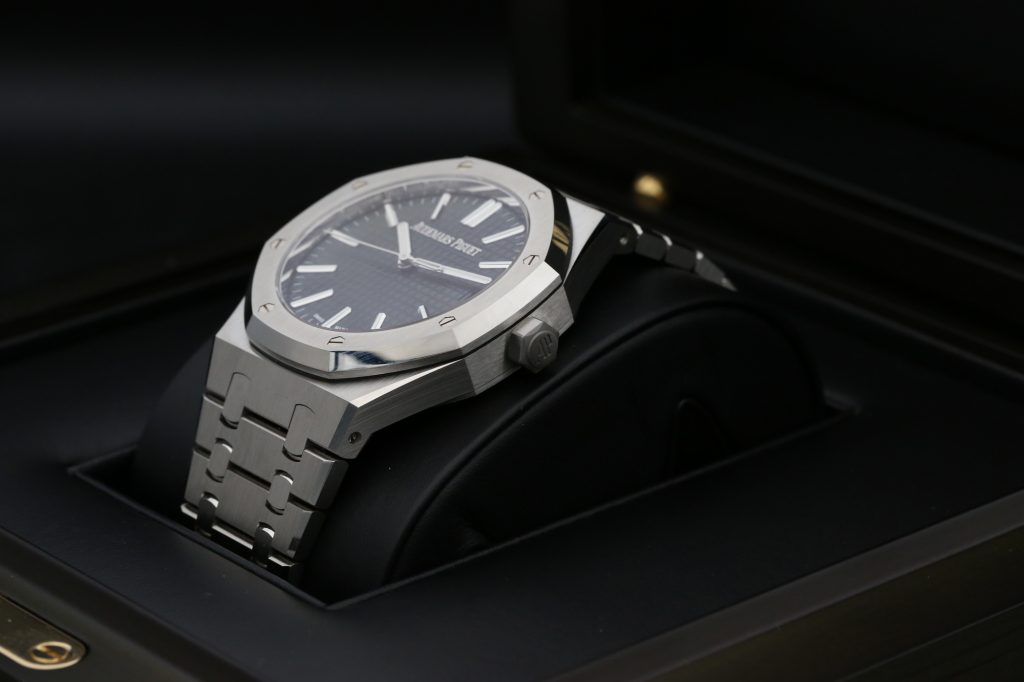 Audemars Piguet 15510ST Green ROYAL OAK 41mm 2024