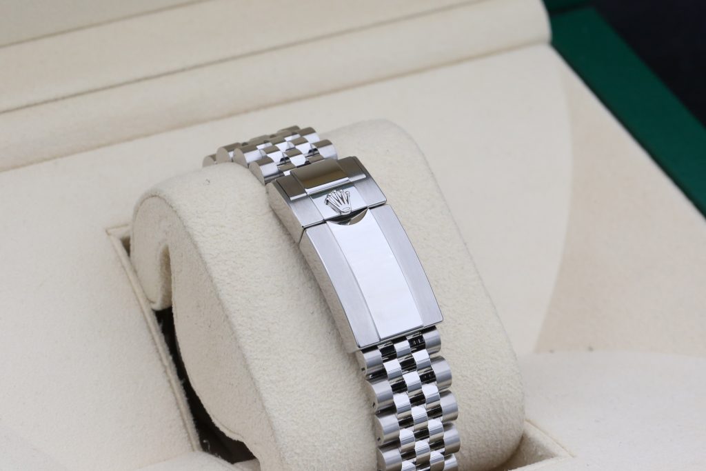 Rolex 126710GRNR Black GMT MASTER II 40mm 2025