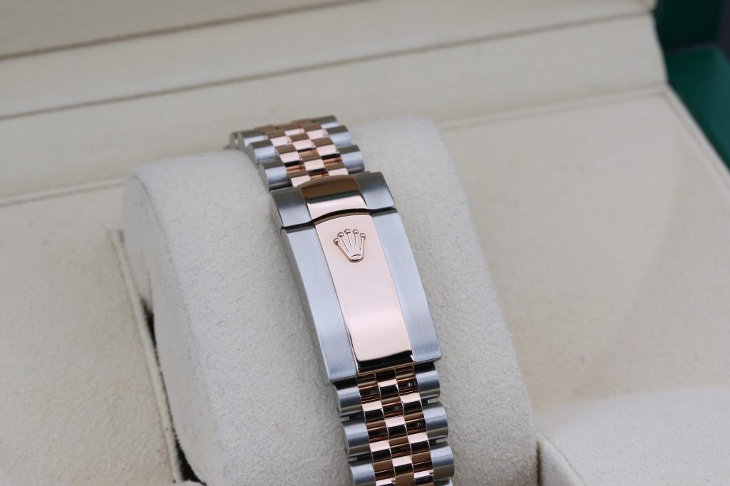 Rolex 126231 Palm Dial DATEJUST 36mm 2023