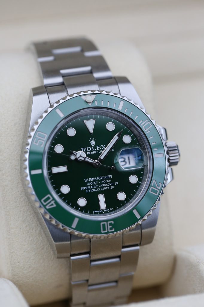 Rolex 116610LV Green SUBMARINER 40mm 2016