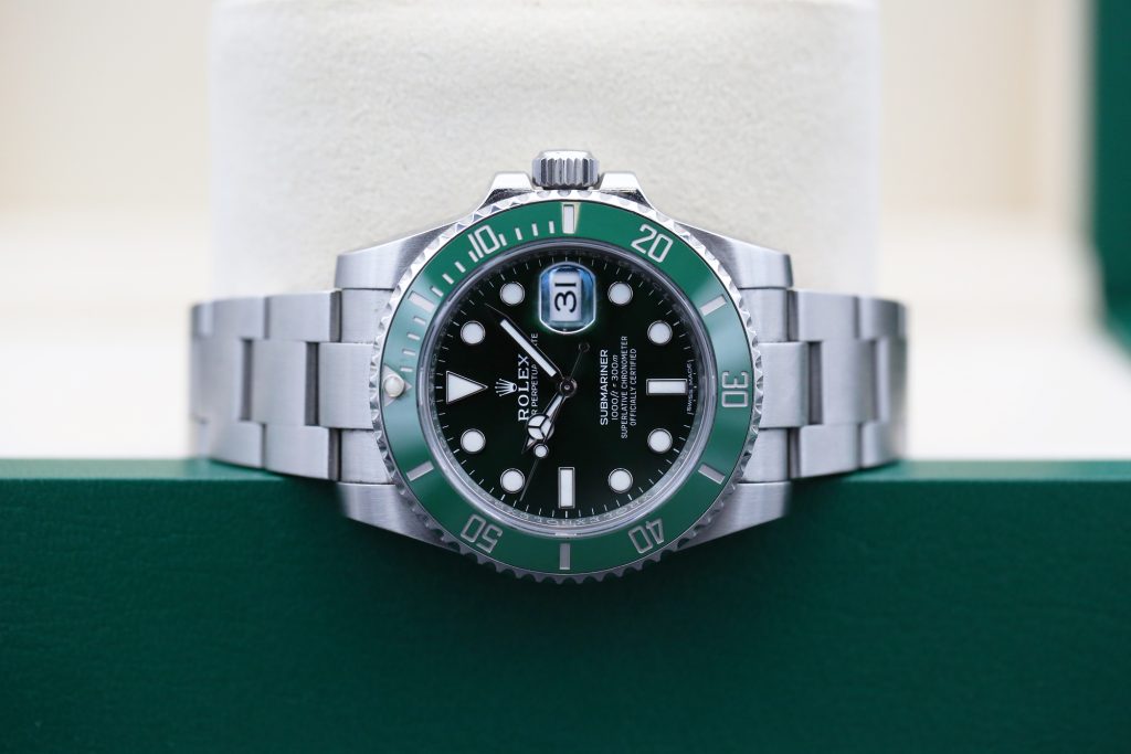 Rolex 116610LV Green SUBMARINER 40mm 2016