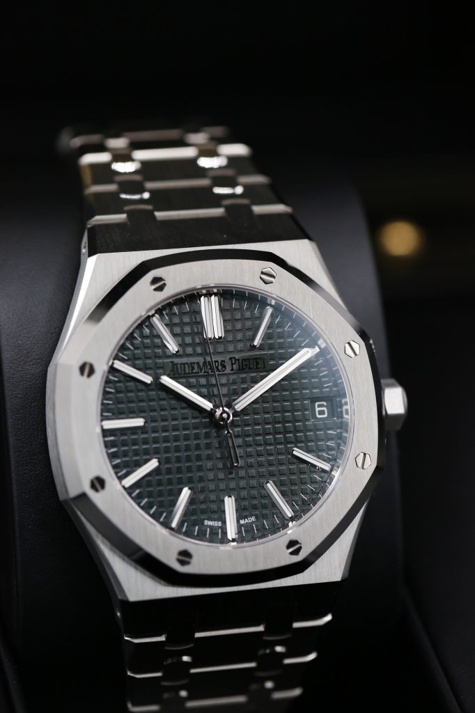 Audemars Piguet 15510ST Green ROYAL OAK 41mm 2024