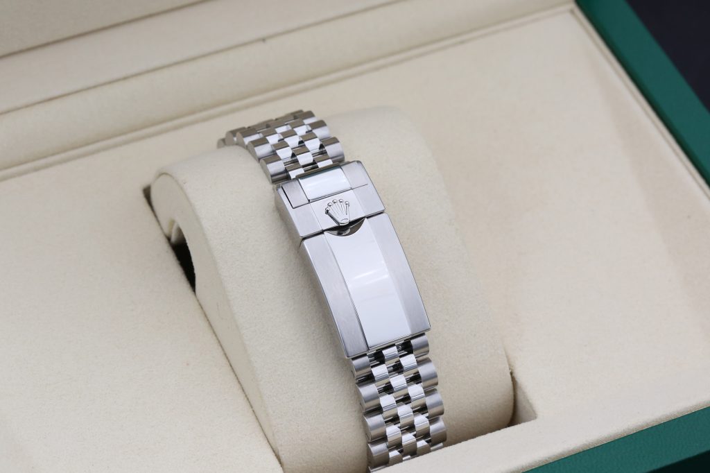 Rolex 126710BLNR Black GMT-MASTER II 40mm 2025