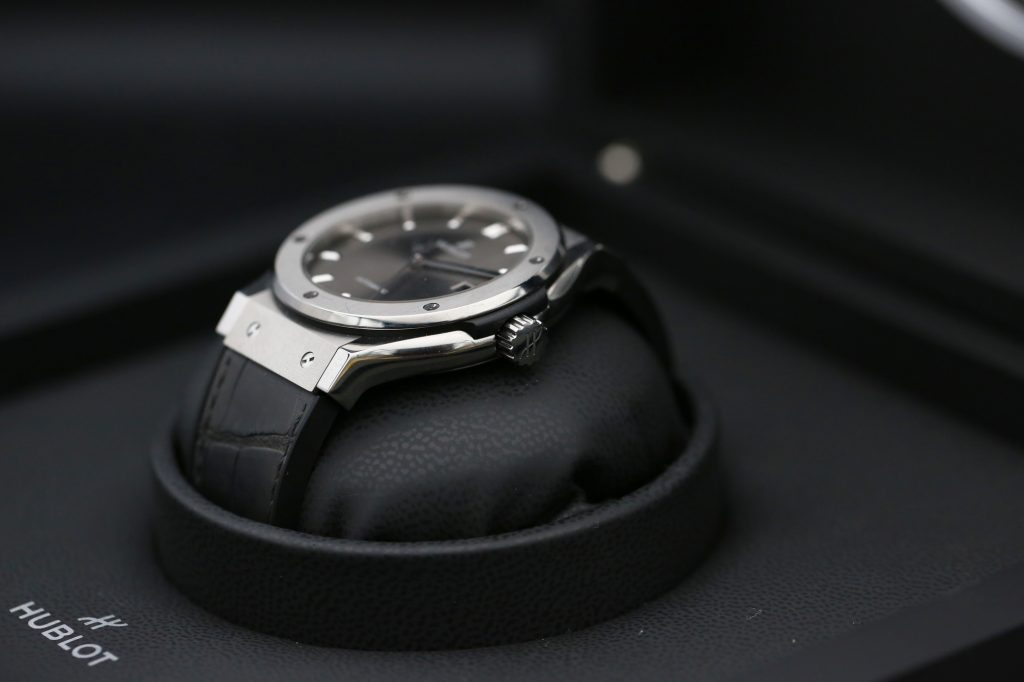 Hublot 542.NX.7071.LR Racing Grey CLASSIC FUSION  42mm 2023