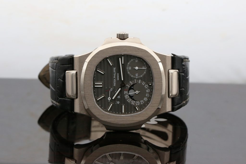 Patek Philippe 5712G Grey NAUTALIUS  40mm 2015