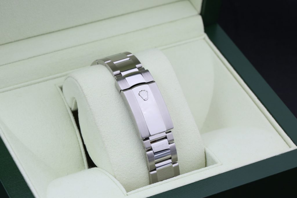 Rolex 116334 Silver Diamond DATEJUST II 41mm 2010