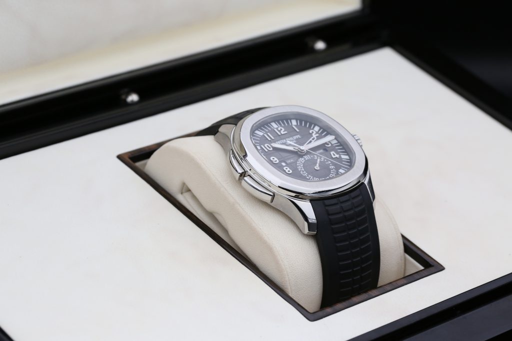 Patek Philippe 5164A-001 Black AQUANAUT  41mm 2017