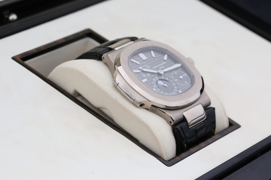 Patek Philippe 5712G Grey NAUTALIUS  40mm 2015