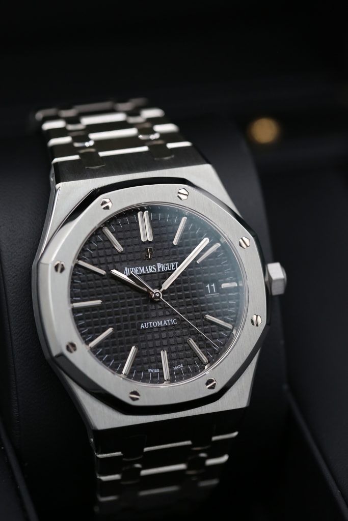 Audemars Piguet 15400ST.OO.1220ST.01 Black ROYAL OAK  41mm