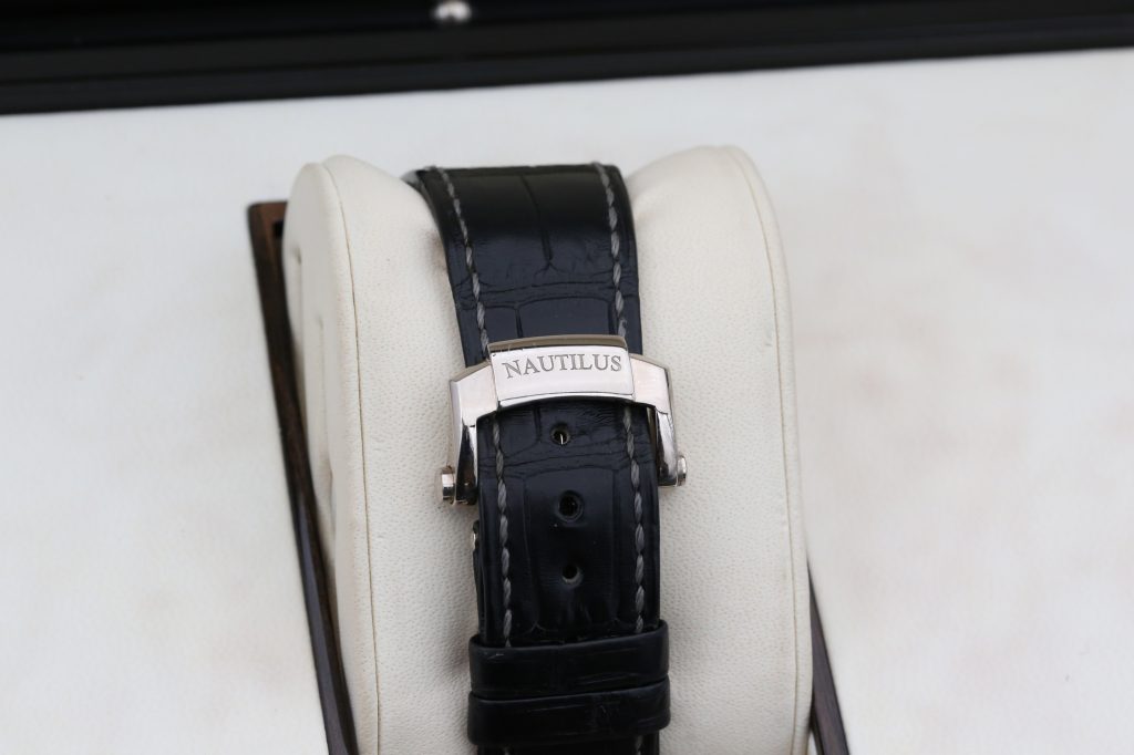 Patek Philippe 5712G Grey NAUTALIUS  40mm 2015