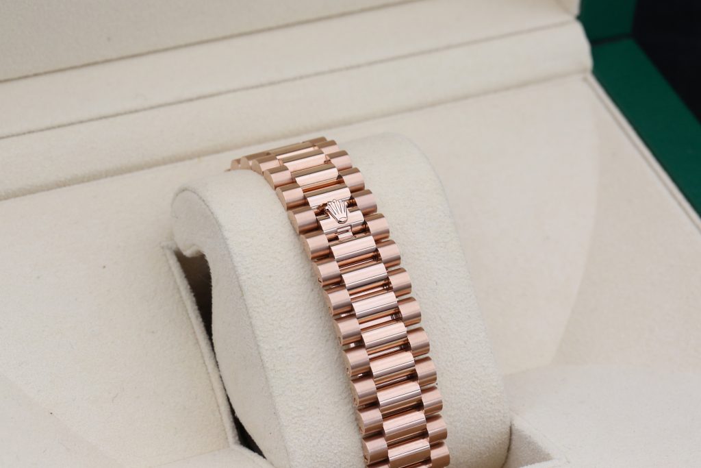 Rolex 228235 Chocolate DAY-DATE 40mm 2023