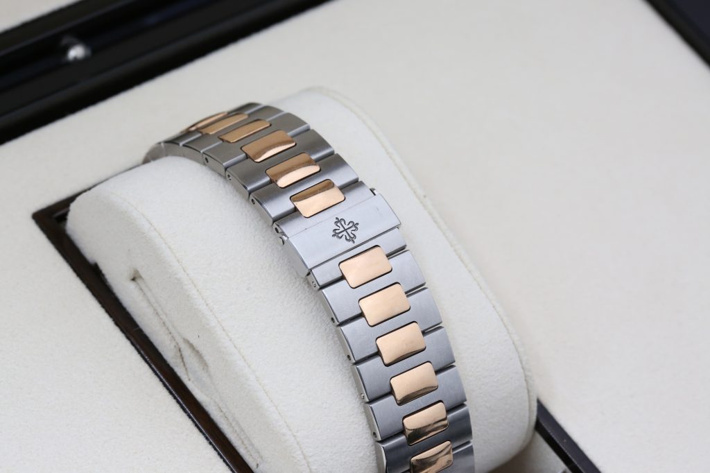 Patek Philippe 5980/1AR-001 Blue NAUTILUS  41mm 2019
