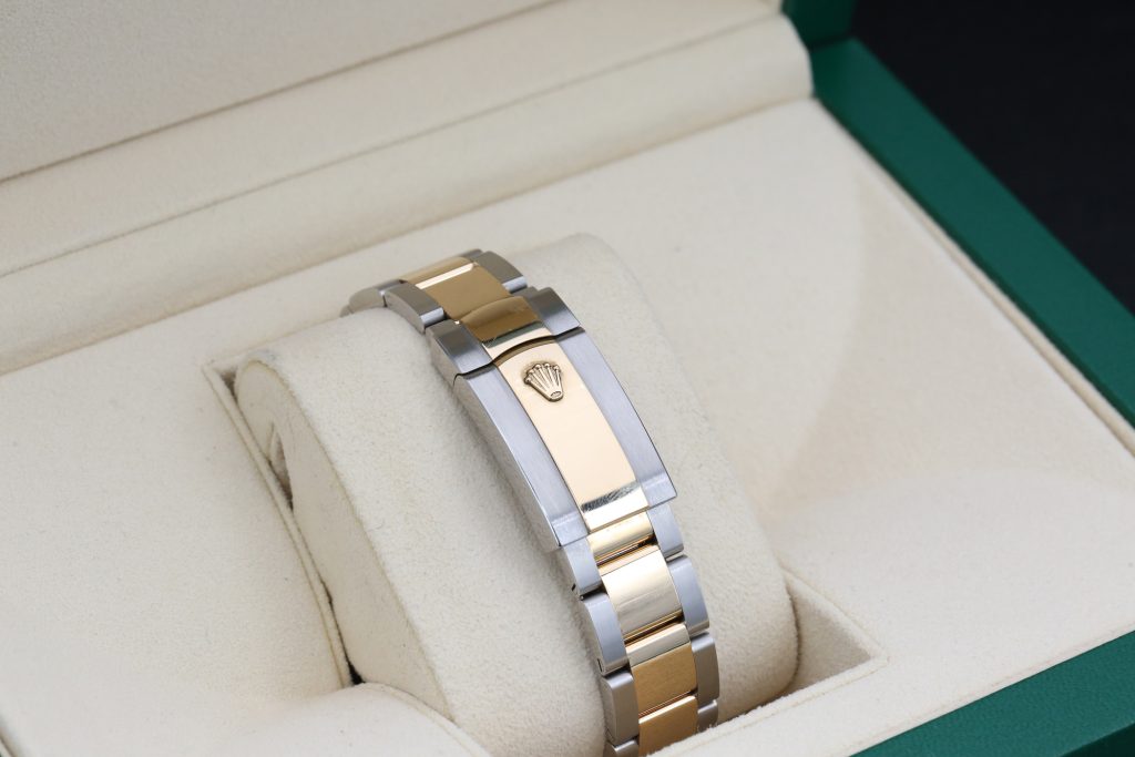Rolex 126233 White DATEJUST 36mm 2023
