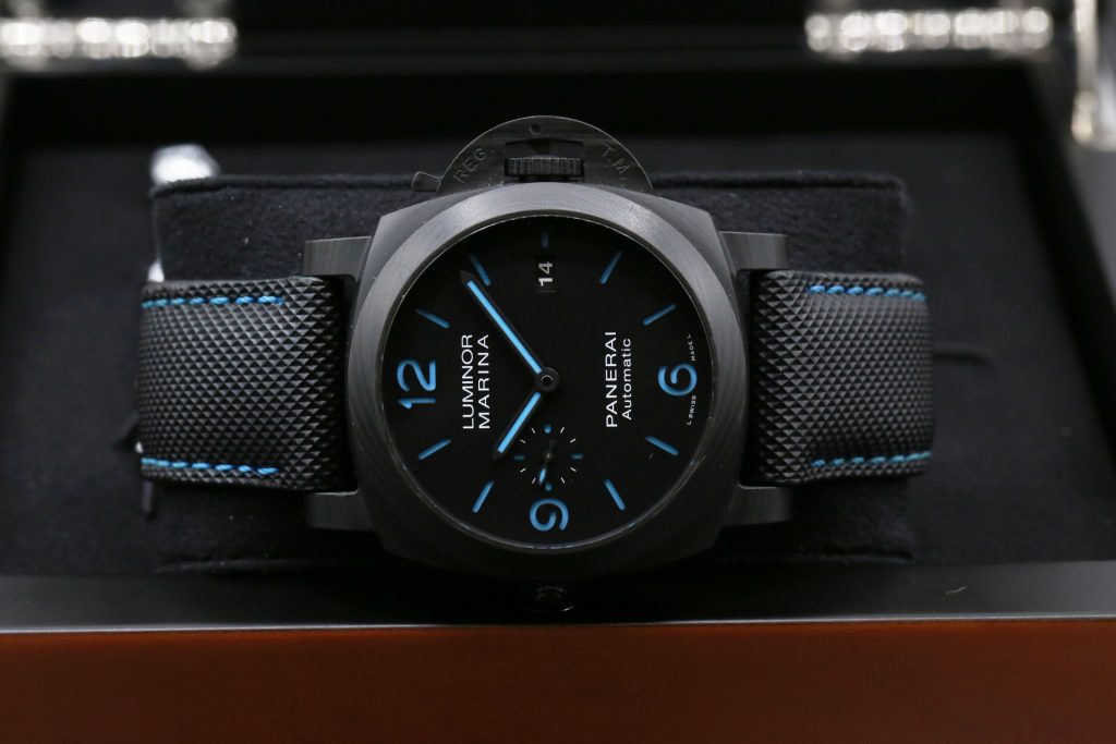 Panerai PAM01661 Black MARINA 44mm 2022