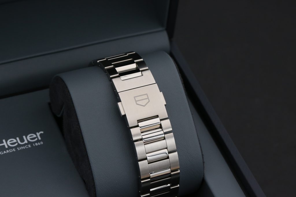 Tag Heuer CBS2216 Ba 0041 Silver CARRERA  39mm 2025