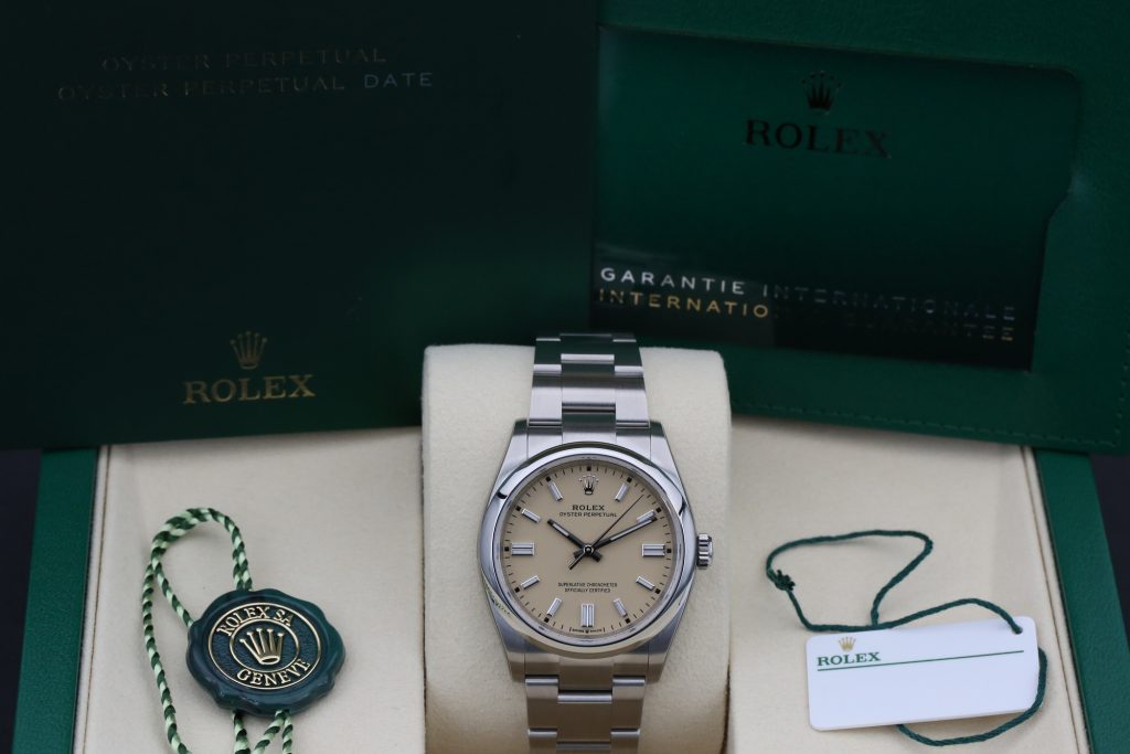 Rolex 126000 Beige OYSTER PERPETUAL 36mm 2025