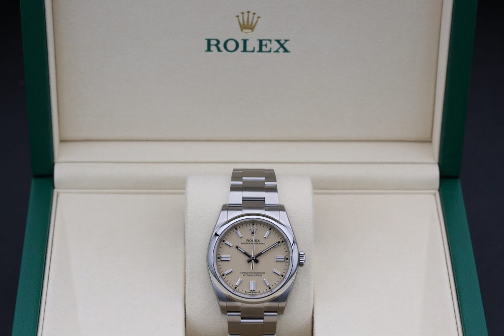 Rolex 126000 Beige OYSTER PERPETUAL 36mm 2025