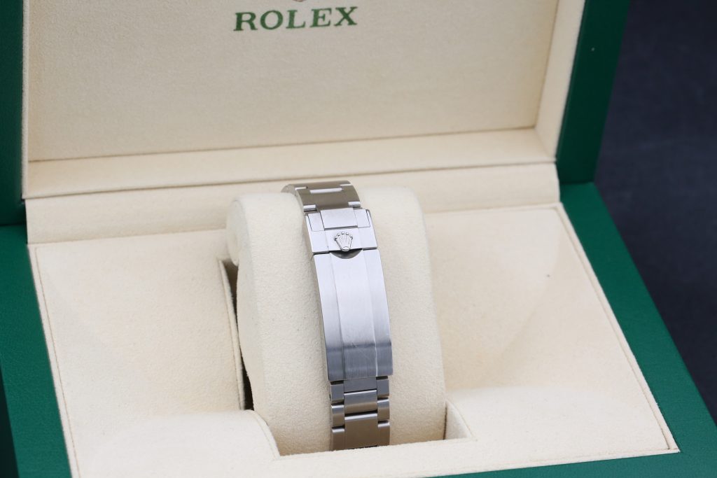 Rolex 116610LV Green SUBMARINER 40mm 2015 Hulk