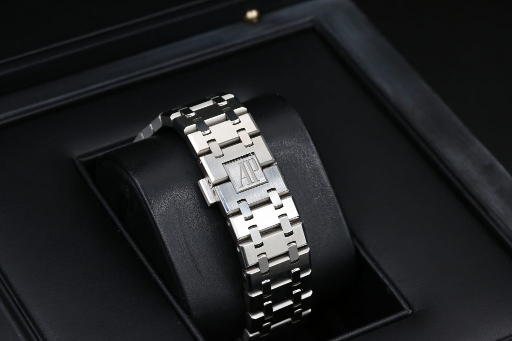 Audemars Piguet 26320ST.OO.1220ST.01 Black ROYAL OAK CHRONOGRAPH  41mm 2016