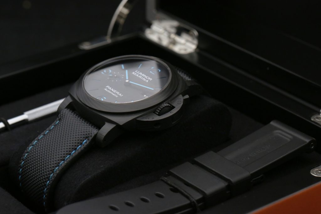 Panerai PAM01661 Black MARINA 44mm 2022