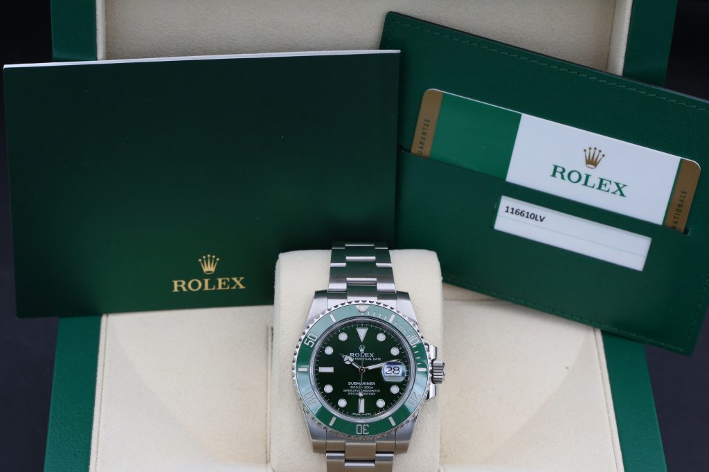 Rolex 116610LV Green SUBMARINER 40mm 2015 Hulk