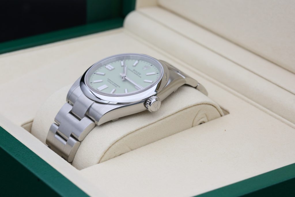 Rolex 134300 Pistachio OYSTER PERPETUAL  41mm 2025