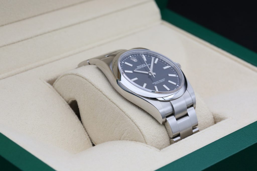 Rolex 114300 Black OYSTER PERPETUAL 39mm 2019