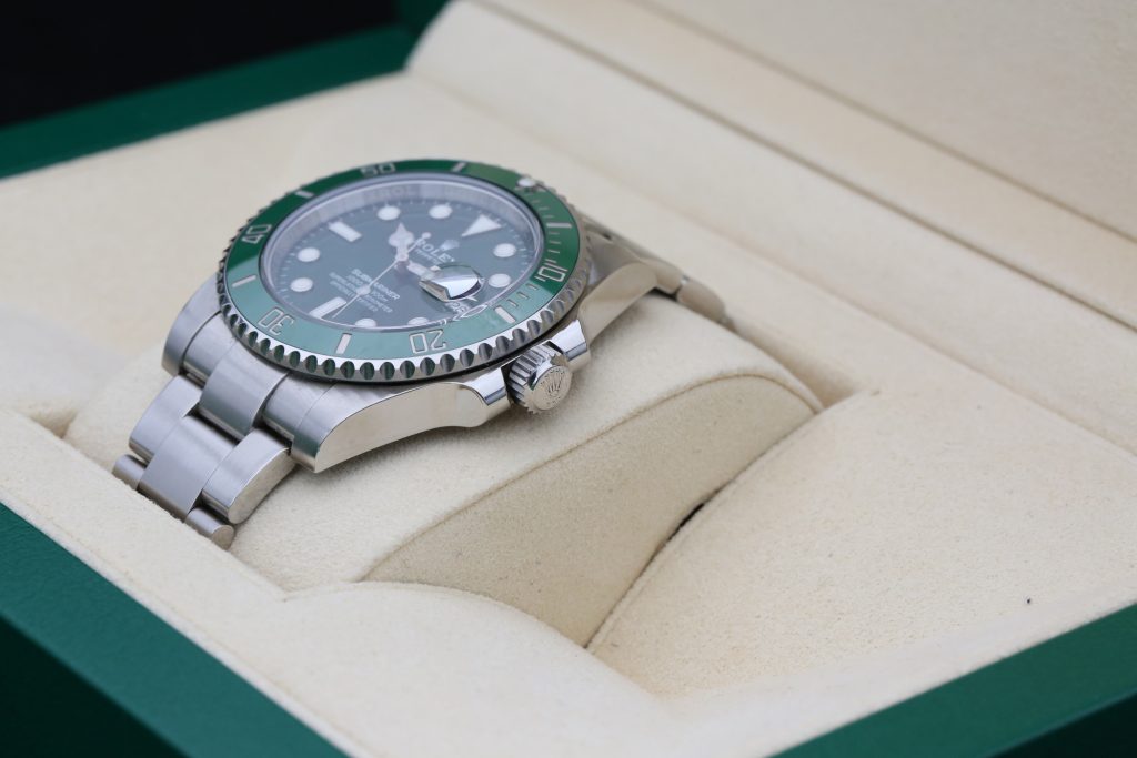 Rolex 116610LV Green SUBMARINER 40mm 2015 Hulk