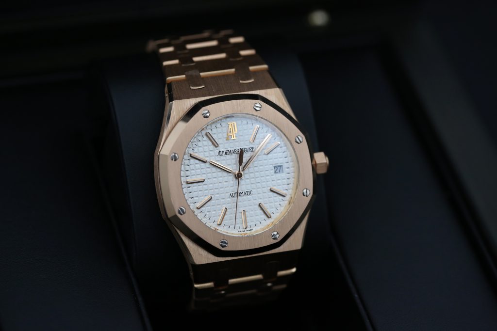 Audemars Piguet 15300OR.OO.D088CR.02 White ROYAL OAK 39mm 2010