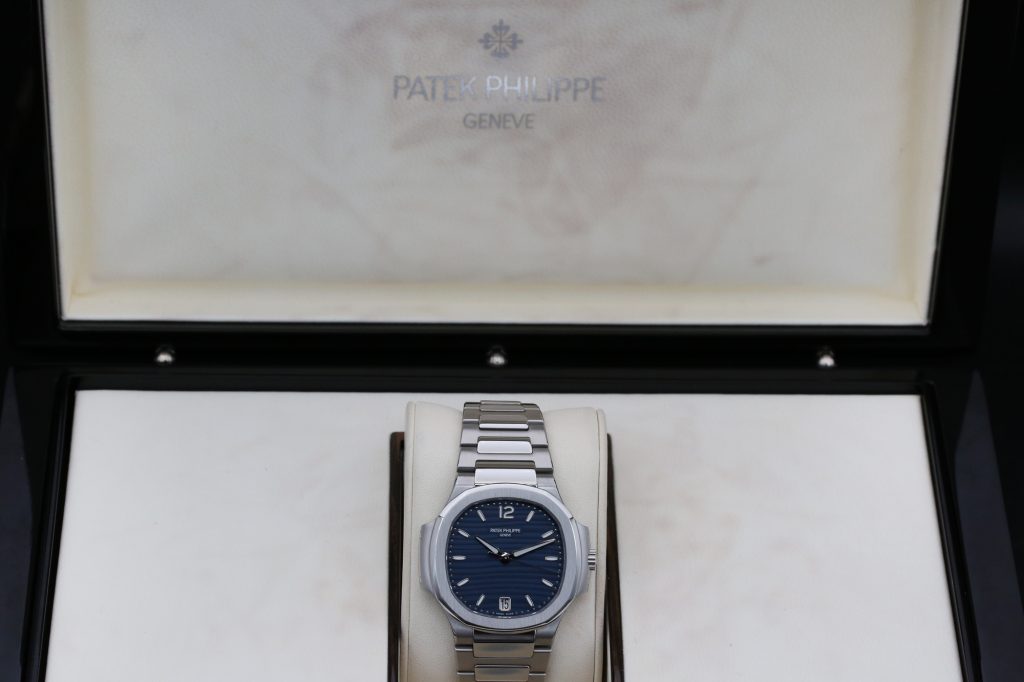 Patek Philippe 7118/1A-001 Blue NAUTILUS 35mm 2017