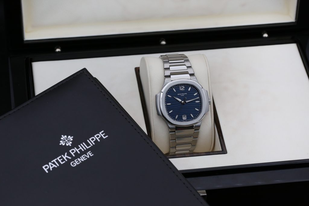 Patek Philippe 7118/1A-001 Blue NAUTILUS 35mm 2017