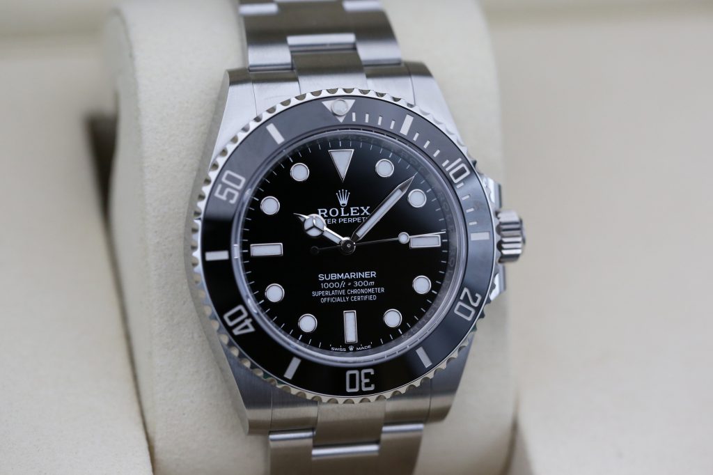 Rolex 124060 Black SUBMARINER 41mm 2025