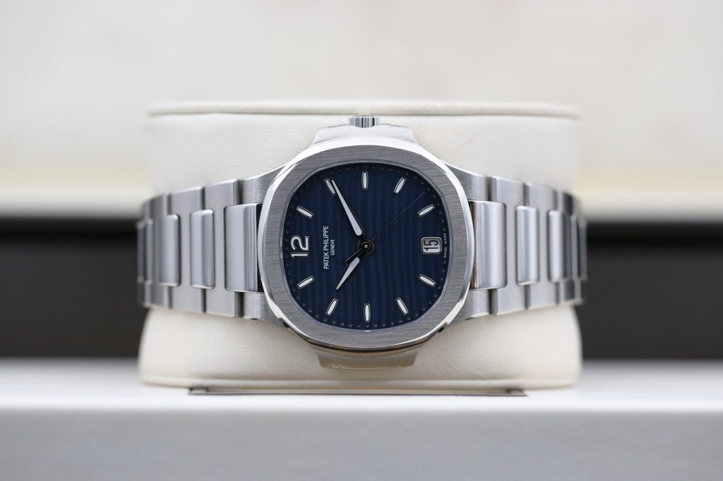 Patek Philippe 7118/1A-001 Blue NAUTILUS 35mm 2017
