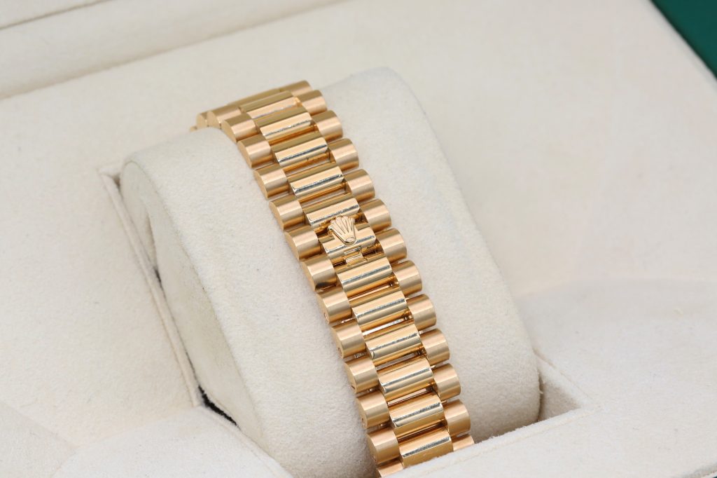 Rolex 228238 Champagne DAY-DATE 40mm 2019