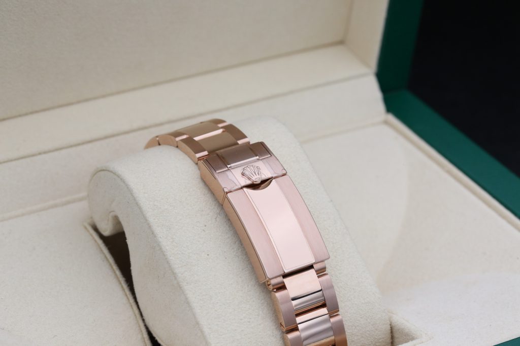 Rolex 126505 Sundust DAYTONA 40mm 2024